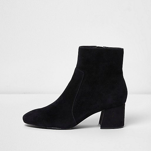 jacques-vertuk Black block heel suede ankle boots 706419 women Shoes / Boots Boots