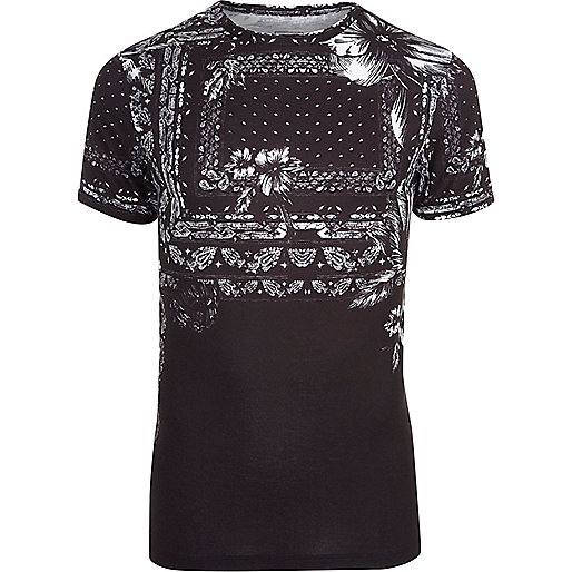 jacques-vertuk Black floral bandana print muscle fit T-shirt 303977 men T-Shirts / Vests T-shirts