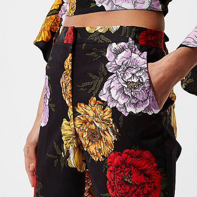 river island holdall weekend bag,jacques-vertuk Irish Website Black floral print frill sleeve wrap crop top Tops Sale women