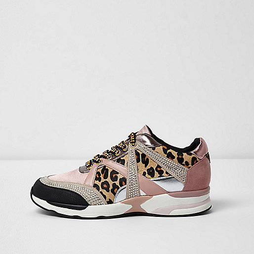 molly jeans river island asos,jacques-vertuk Stores In London Gold metallic leopard print runner sneakers Plimsolls / Sneakers Shoes / Boots women