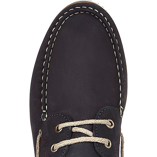 river island embossed monogram crossbody bag in black,jacques-vertuk Ireland Navy blue nubuck boat shoes men 287570